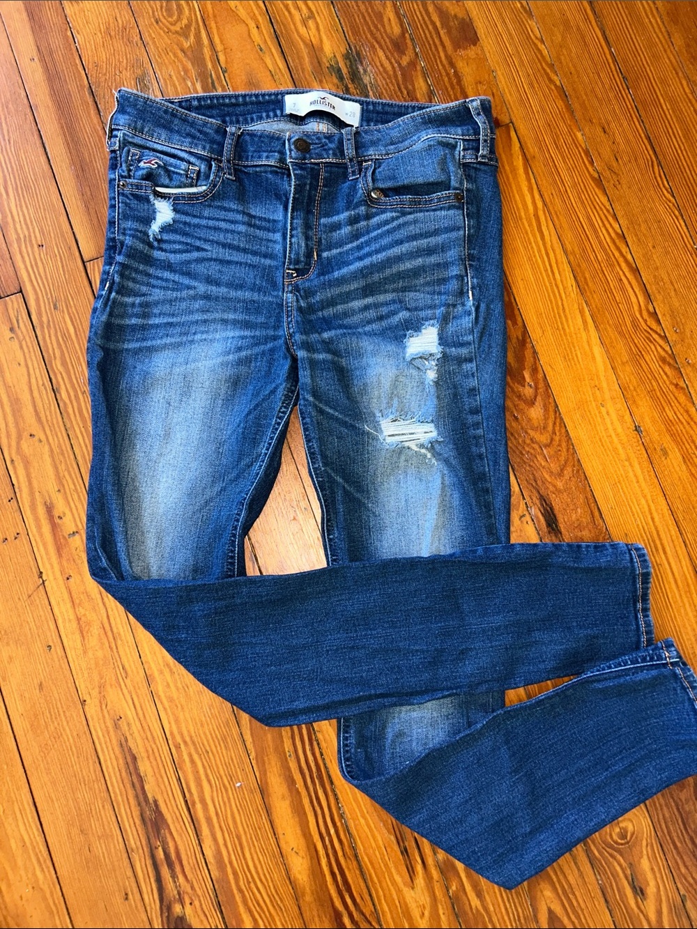 Hollister Ripped Distressed Jeans 7 juniors